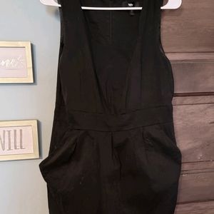 Black Coctail Dress with Pockets!